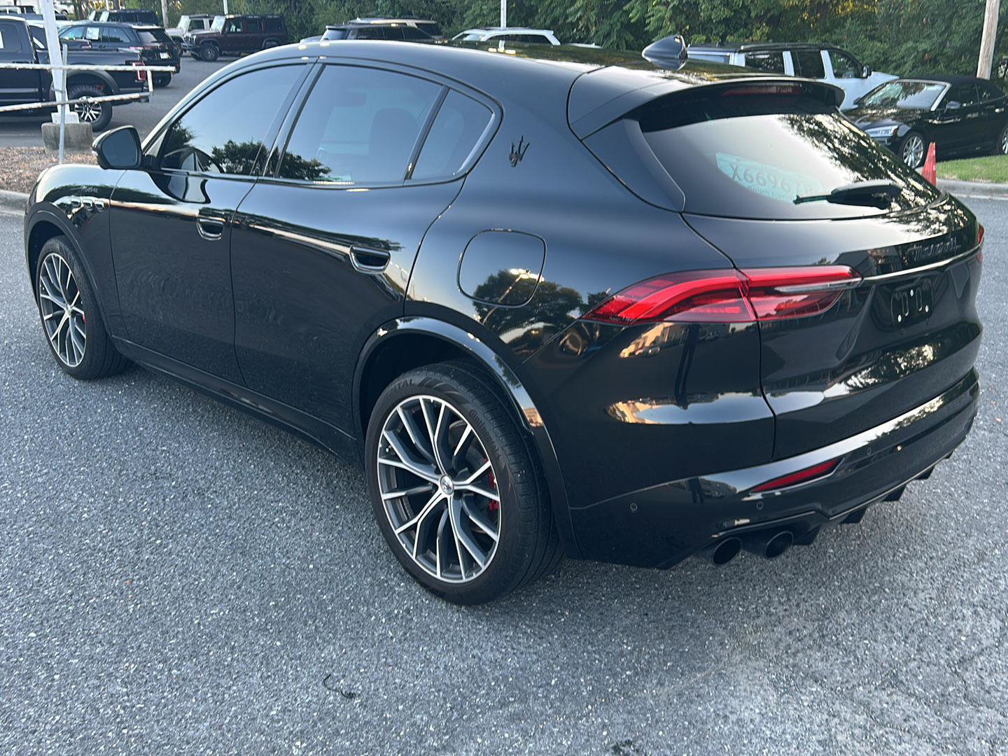 Used 2023 Maserati Grecale Modena AWD/4WD image 3