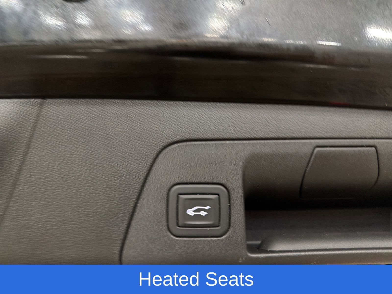 Used 2023 Buick Envision Preferred w/ Sport Touring Package image 17