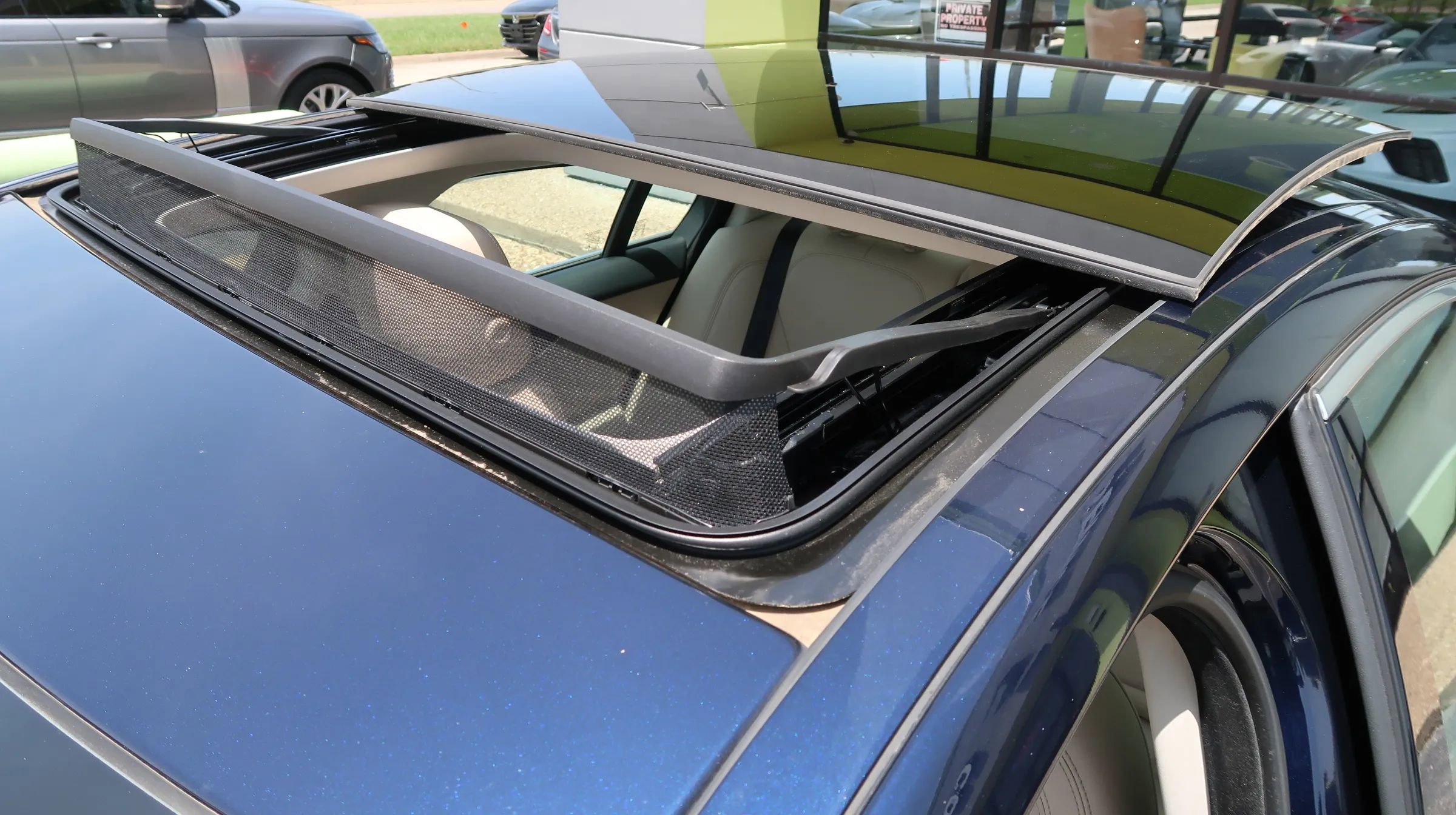 Used 2020 Jaguar XE S image 42