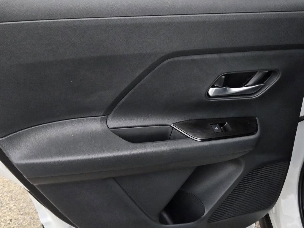 New 2026 Nissan Kicks SV FWD image 11