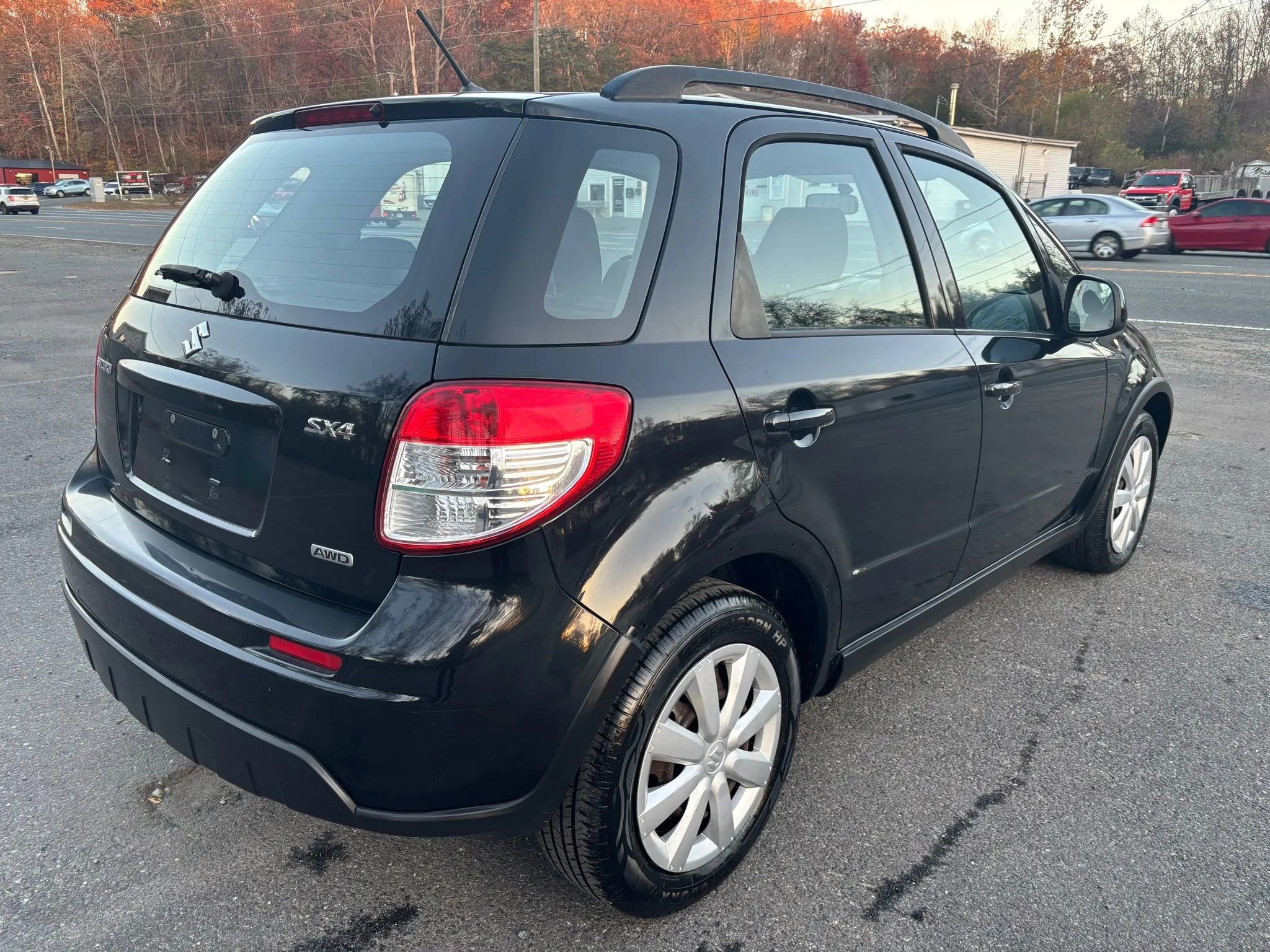 Used 2010 Suzuki SX4 AWD Hatchback image 9