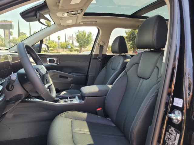 New 2026 Kia Sorento EX FWD image 8