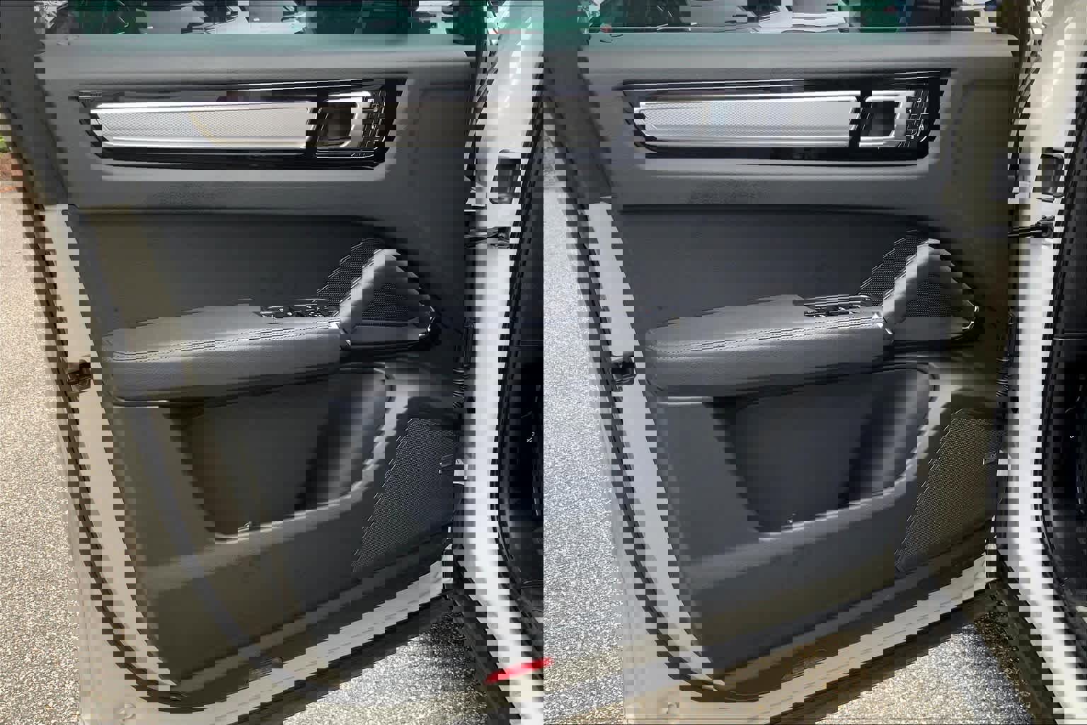 Used 2022 Porsche Cayenne Platinum Edition image 20