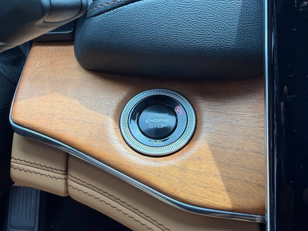 Certified 2025 Jeep Grand Cherokee L Summit AWD/4WD image 30