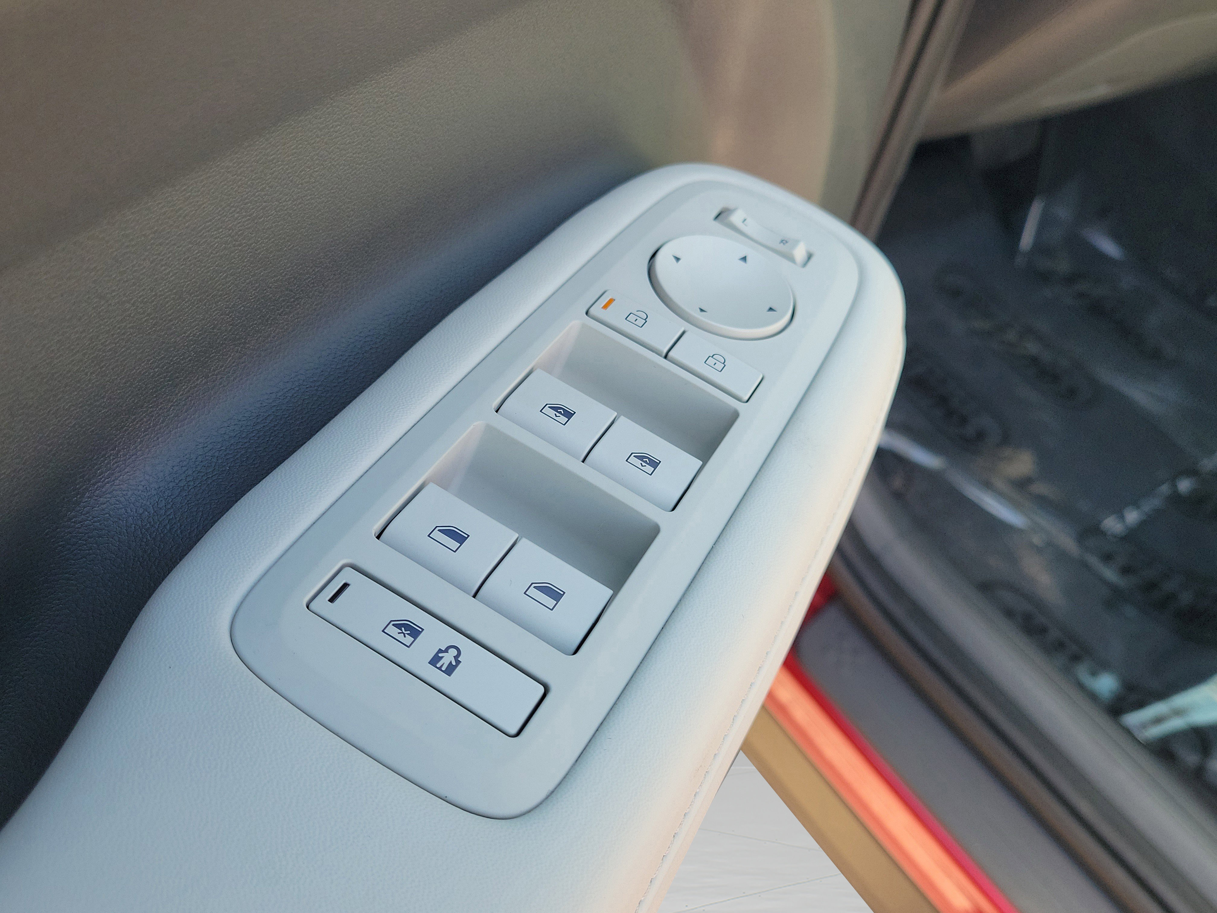 New 2026 Hyundai Santa Fe SEL image 34