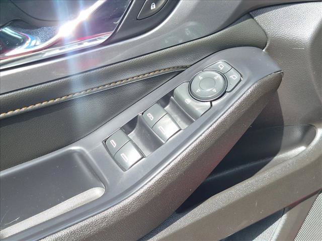 Used 2021 Chevrolet Traverse LT FWD image 11