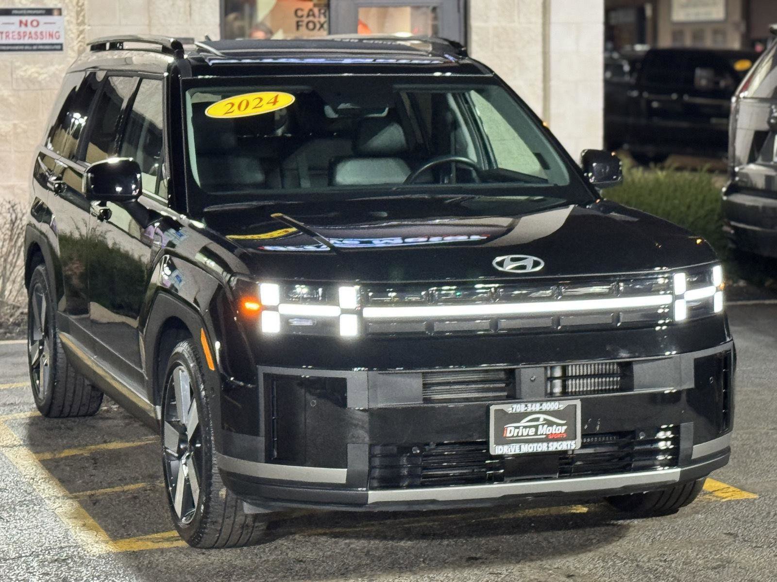 Used 2024 Hyundai Santa Fe Limited image 10