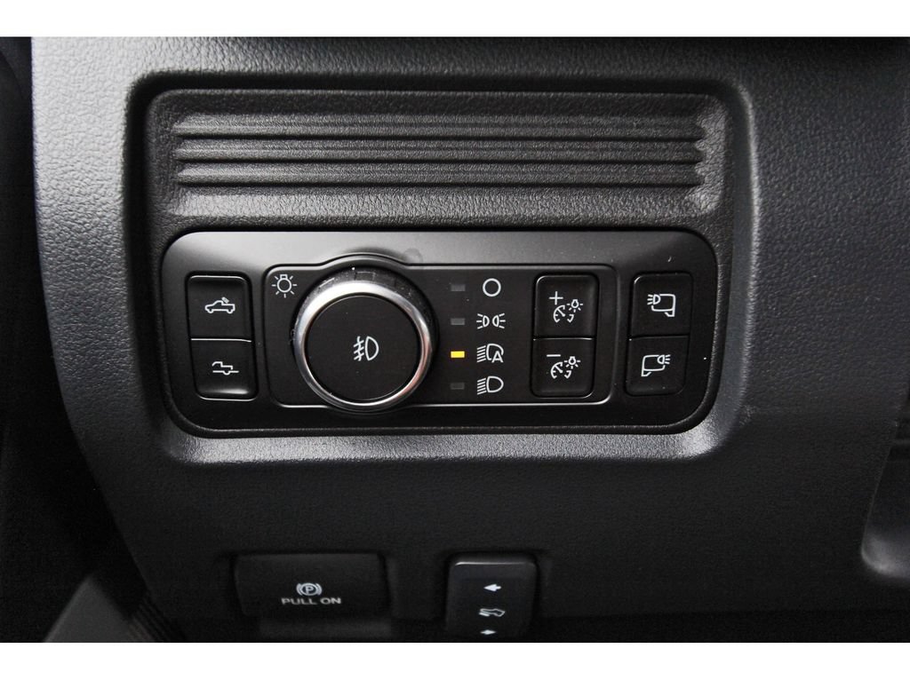 Used 2026 Ford F250 Platinum AWD/4WD image 19