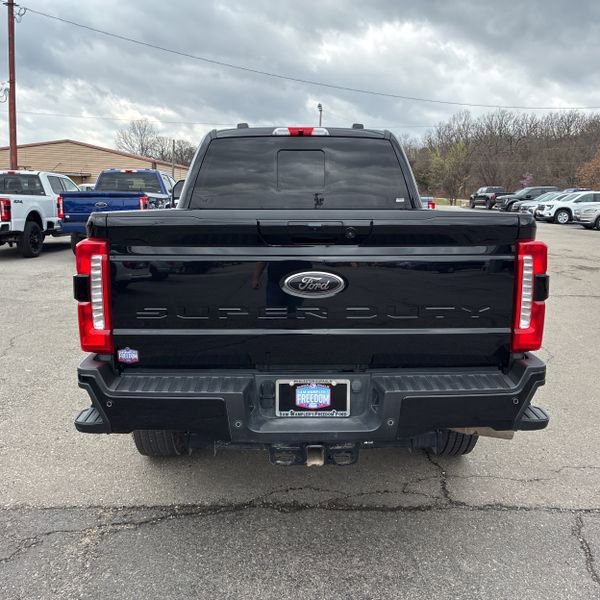 Used 2024 Ford F250 Lariat w/ Black Appearance Package image 5