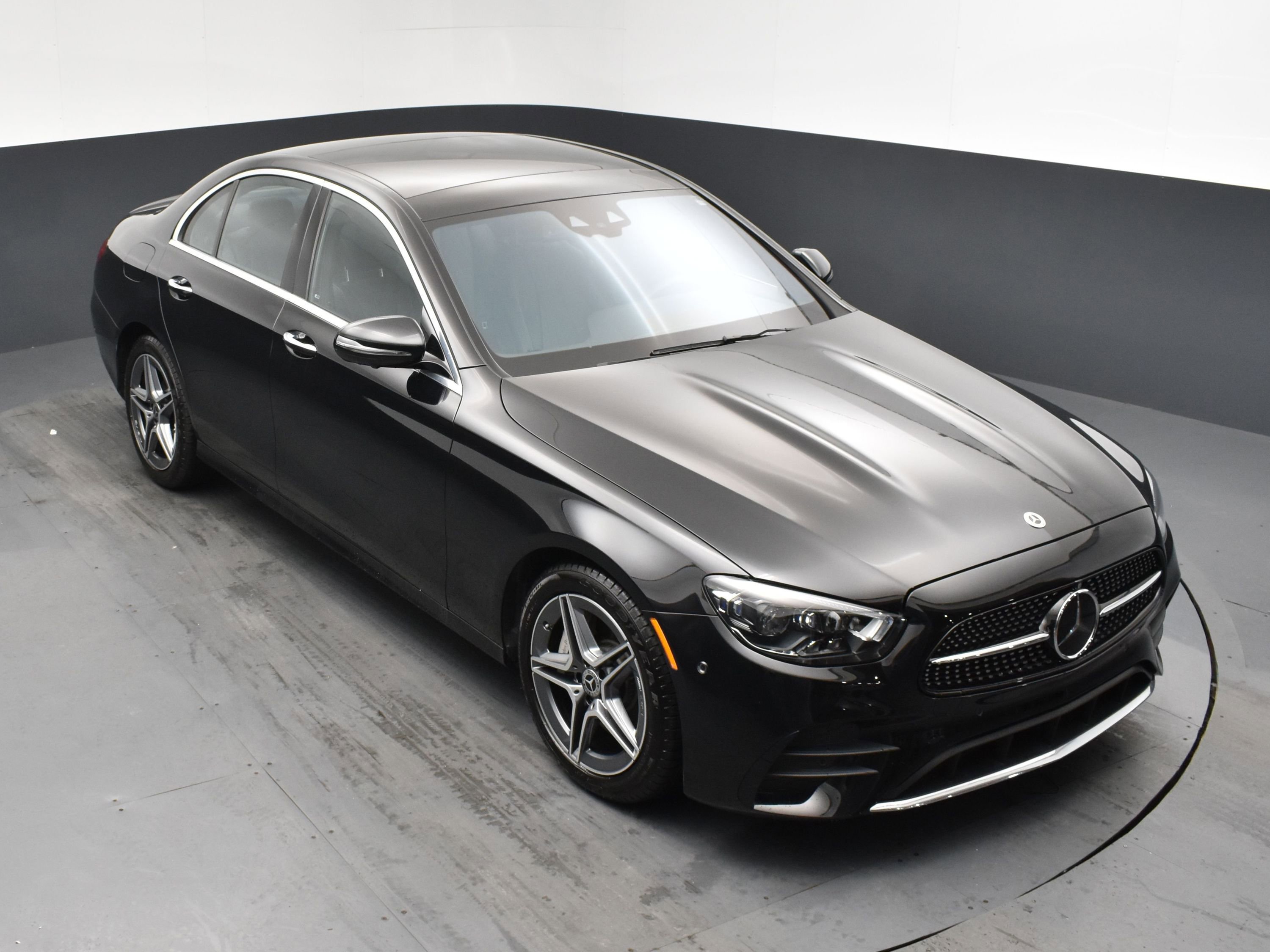 Used 2022 Mercedes-Benz E 350 4MATIC Sedan image 17