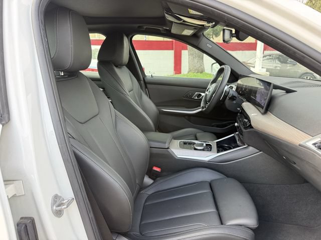 Used 2025 BMW 330i xDrive Sedan AWD/4WD image 30