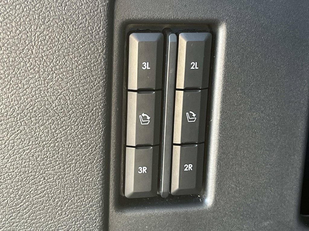 Used 2024 Lincoln Navigator Reserve AWD/4WD image 25
