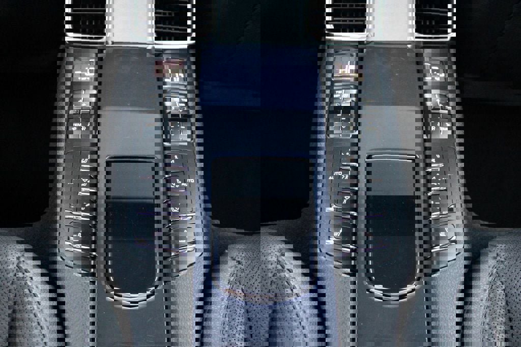 Used 2016 Porsche Panamera Edition image 30