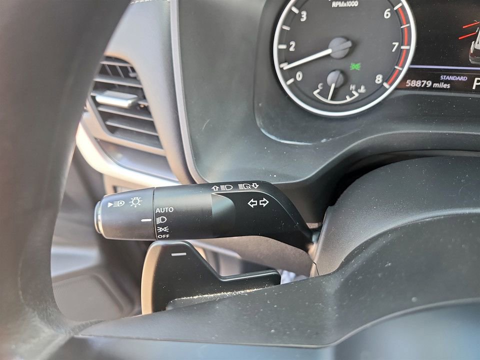 Used 2024 Nissan Rogue SV FWD image 20