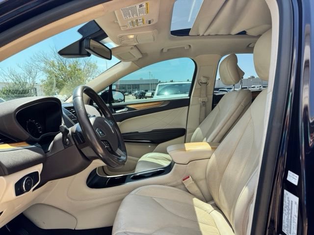 Used 2015 Lincoln MKC FWD w/ Equipment Group 101A Select image 16