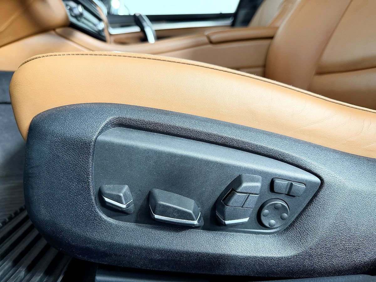 Used 2014 BMW 535d Sedan RWD image 32