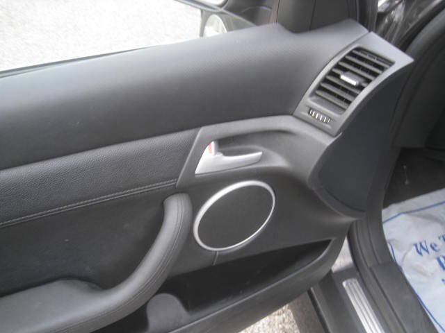 Used 2008 Pontiac G8 w/ Premium Package RWD image 16