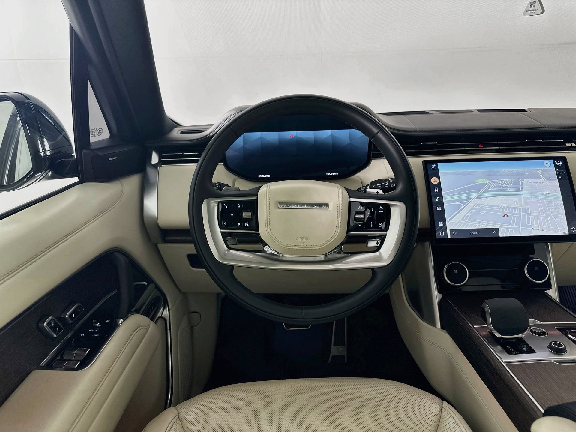 Used 2023 Land Rover Range Rover SE AWD/4WD image 25