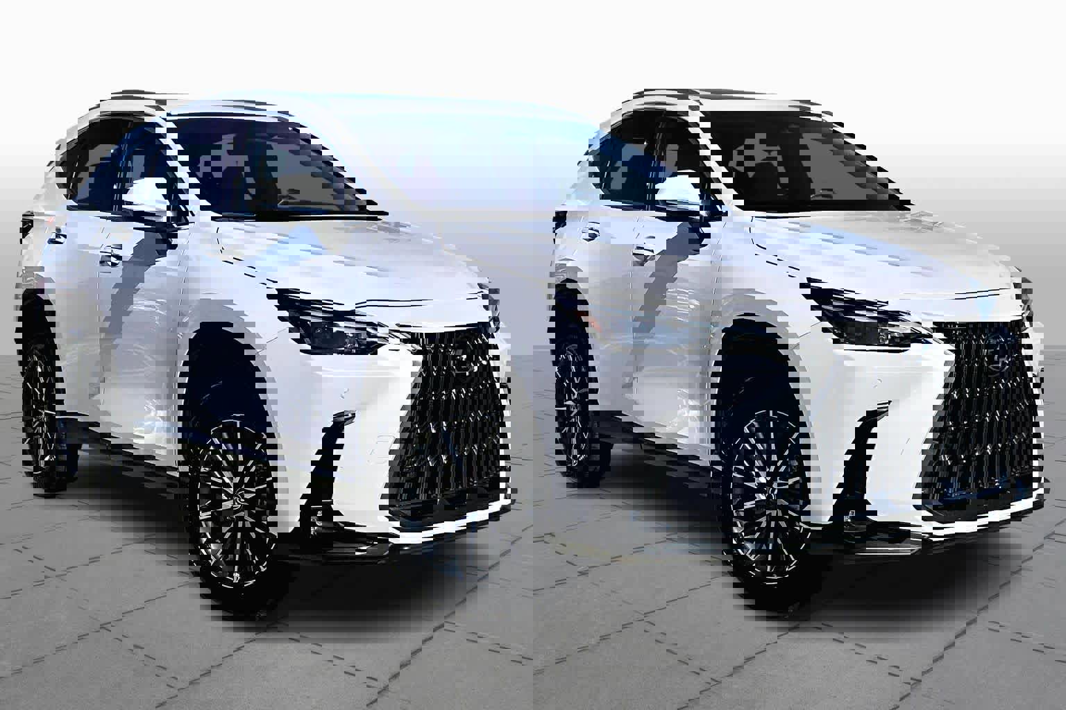 Used 2025 Lexus NX 250 FWD w/ Accessory Package (Z1) image 3