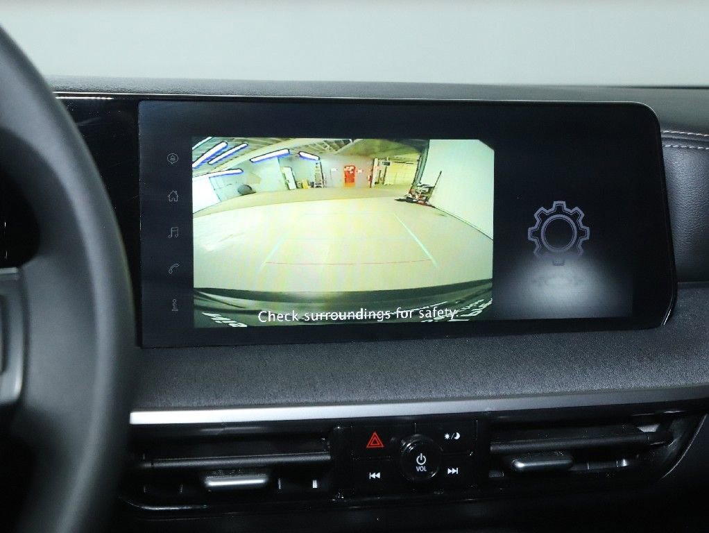 Certified 2025 Nissan Kicks SV image 27