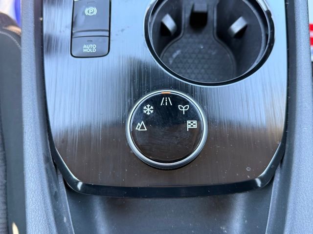 Certified 2023 Nissan Rogue SV image 30