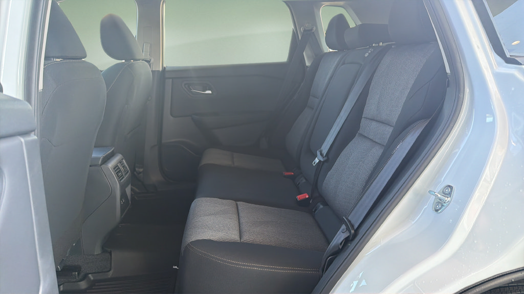 New 2026 Nissan Rogue SV AWD/4WD image 19