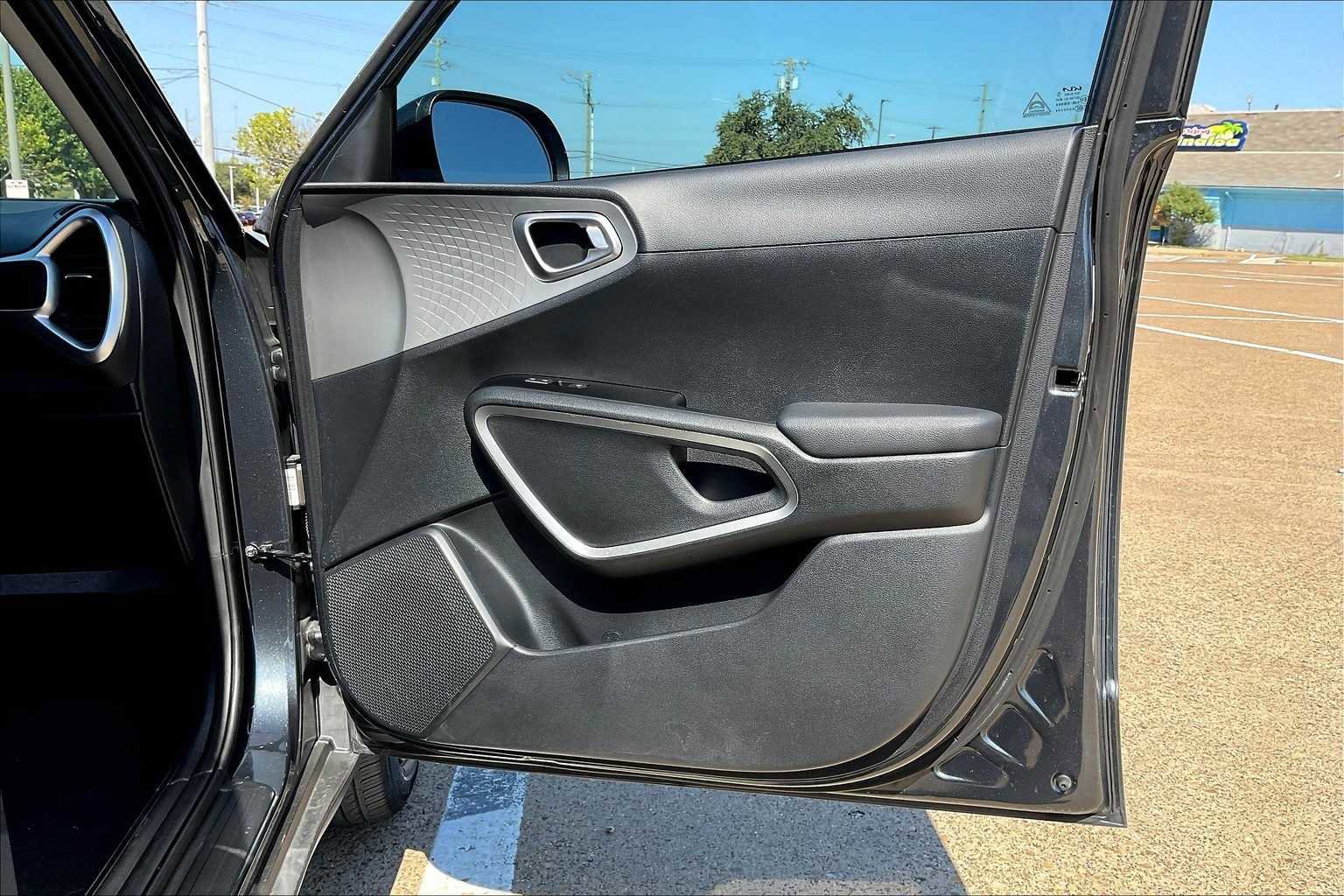 Certified 2023 Kia Soul LX image 27