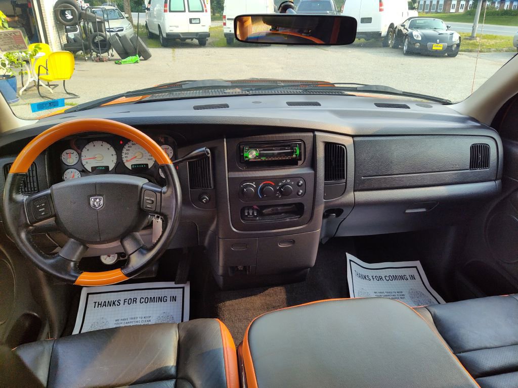 Used 2005 Dodge Ram 1500 Truck SLT w/ Sport Appearance Group image 9