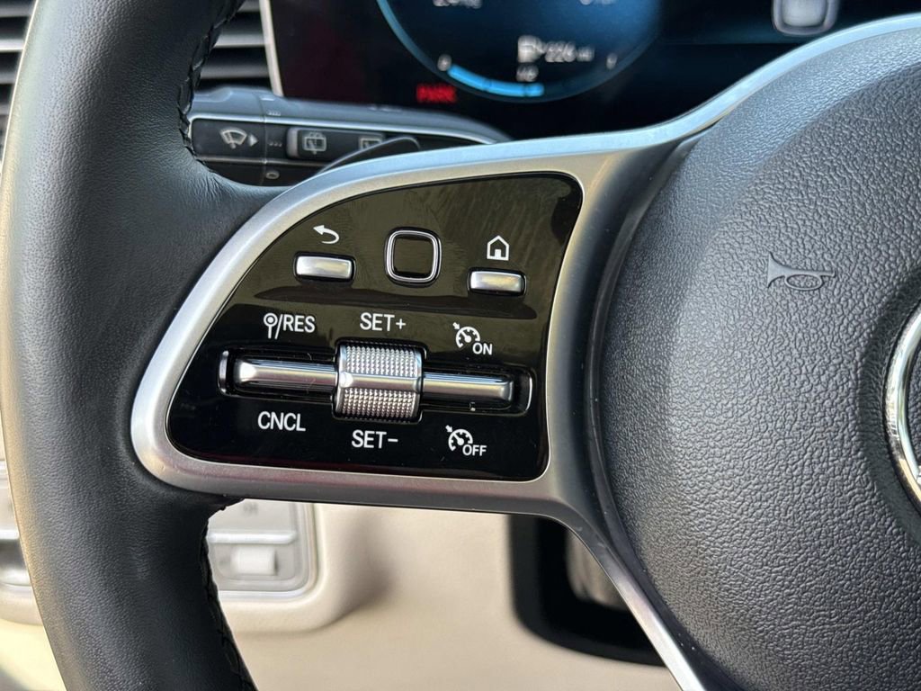 Used 2022 Mercedes-Benz GLE 350 4MATIC image 45