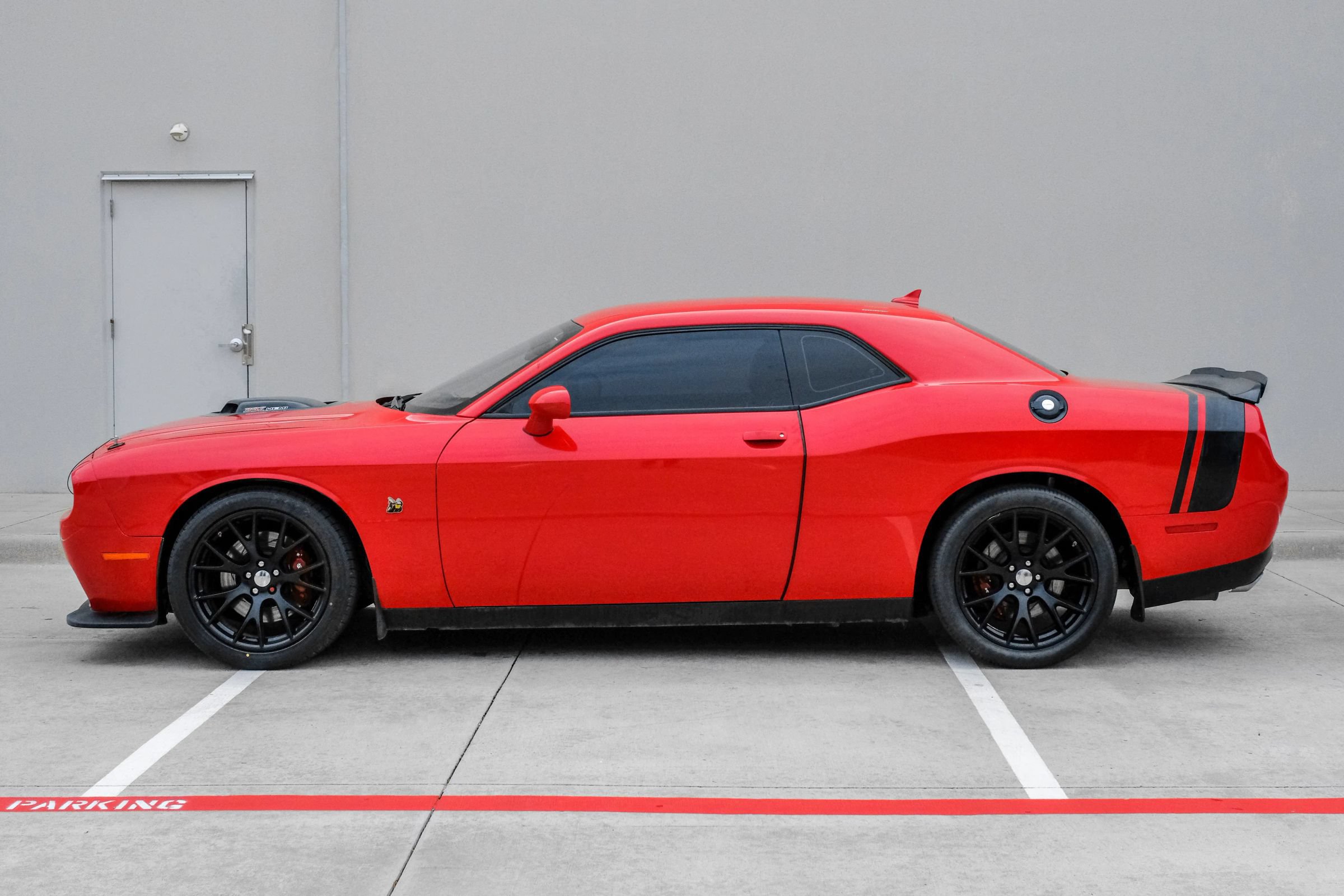 Used 2016 Dodge Challenger R/T Scat Pack RWD image 10