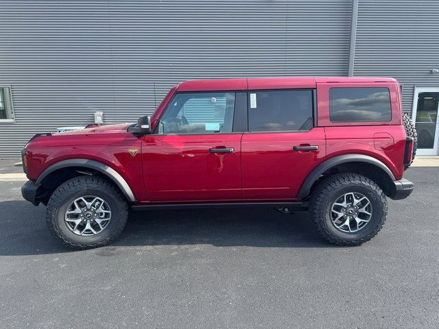 New 2025 Ford Bronco Badlands image 4