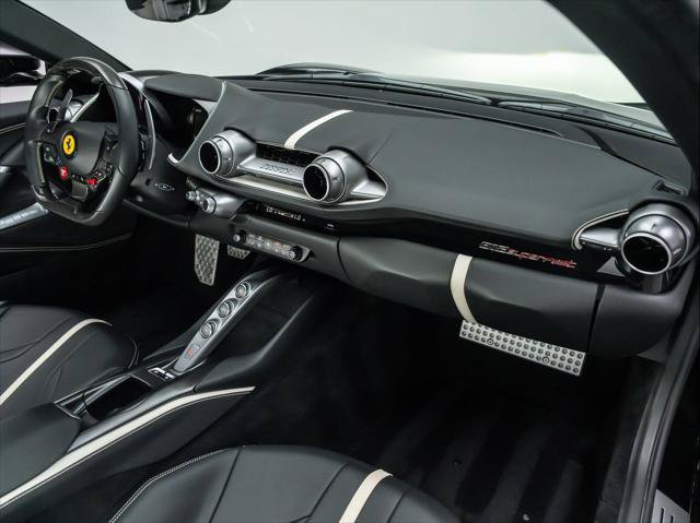 Used 2020 Ferrari 812 Superfast RWD image 33