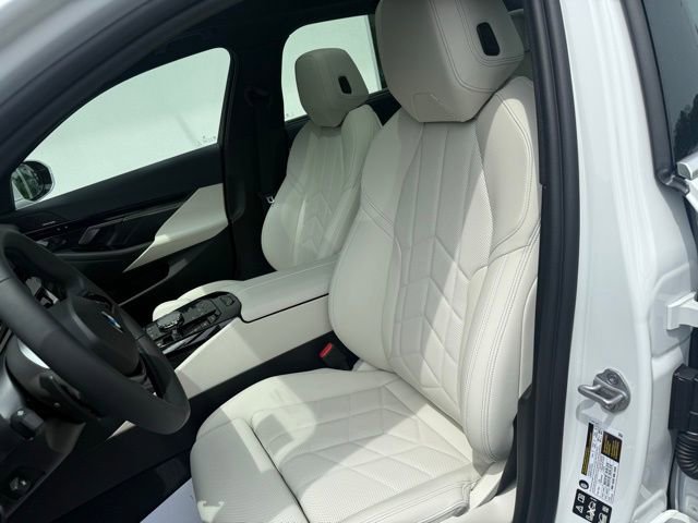 Used 2026 BMW 530i xDrive w/ Executive Package image 10