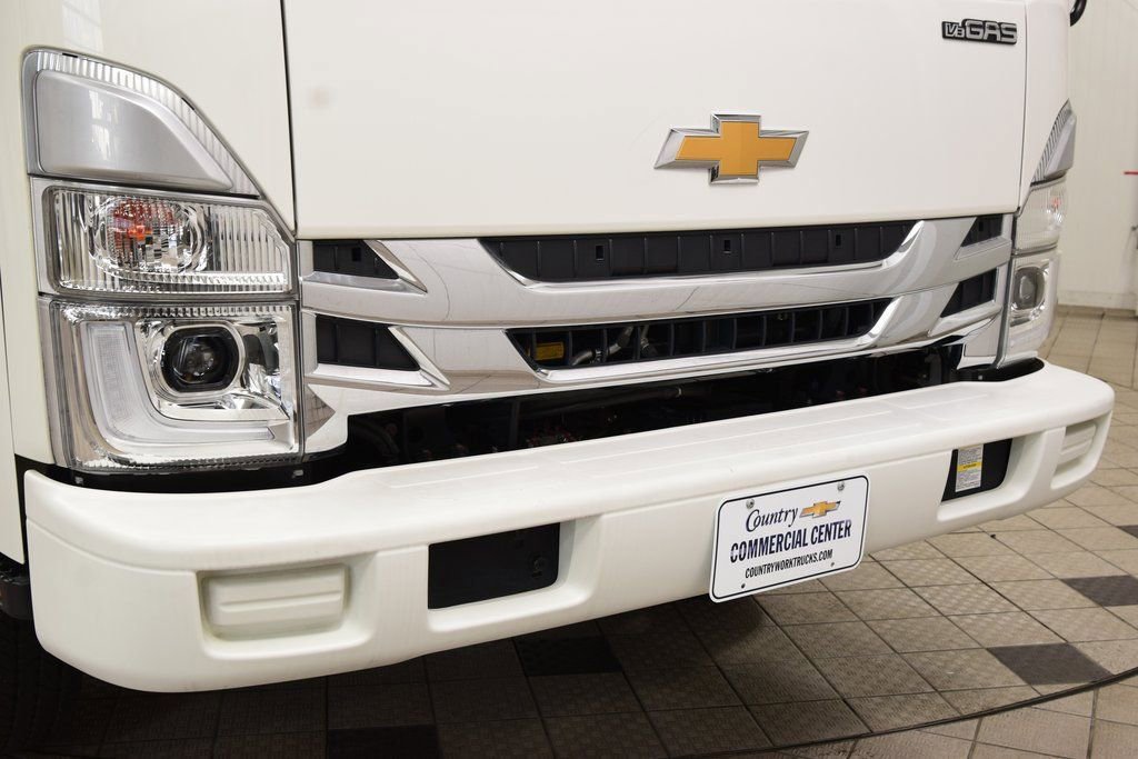 Used 2024 Chevrolet Low Cab Forward 5500XG RWD image 7