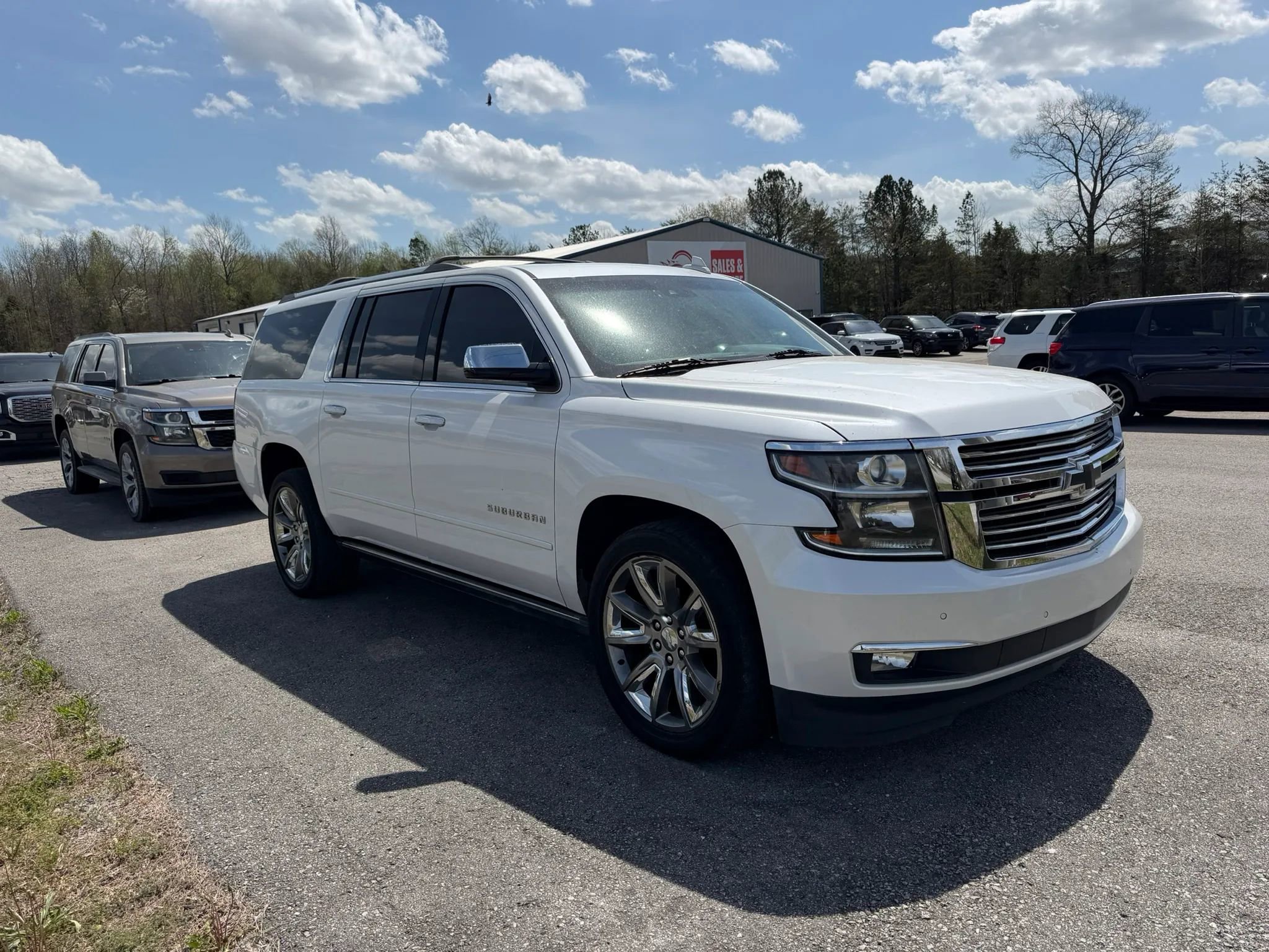 Used 2018 Chevrolet Suburban Premier image 7