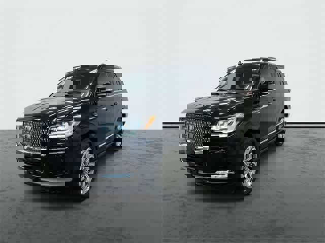 Used 2024 Lincoln Navigator Reserve image 7