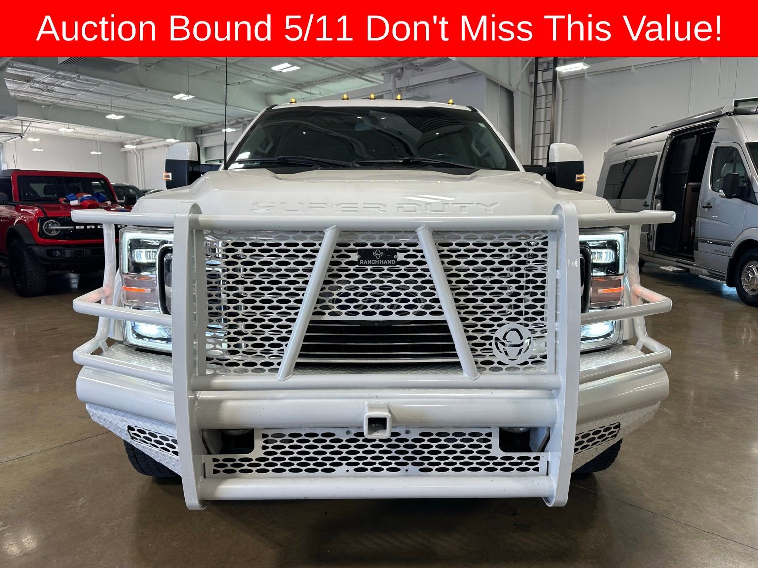 Used 2022 Ford F450 Limited w/ FX4 Off-Road Package AWD/4WD image 2