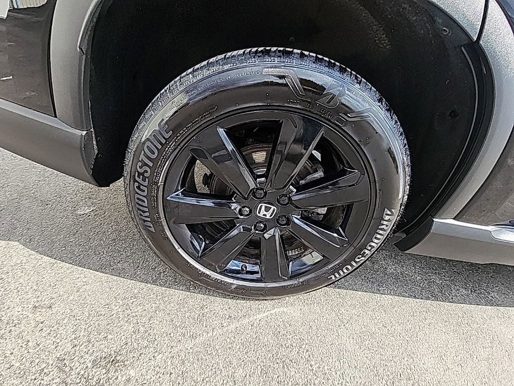 Certified 2025 Honda Pilot Black Edition image 11