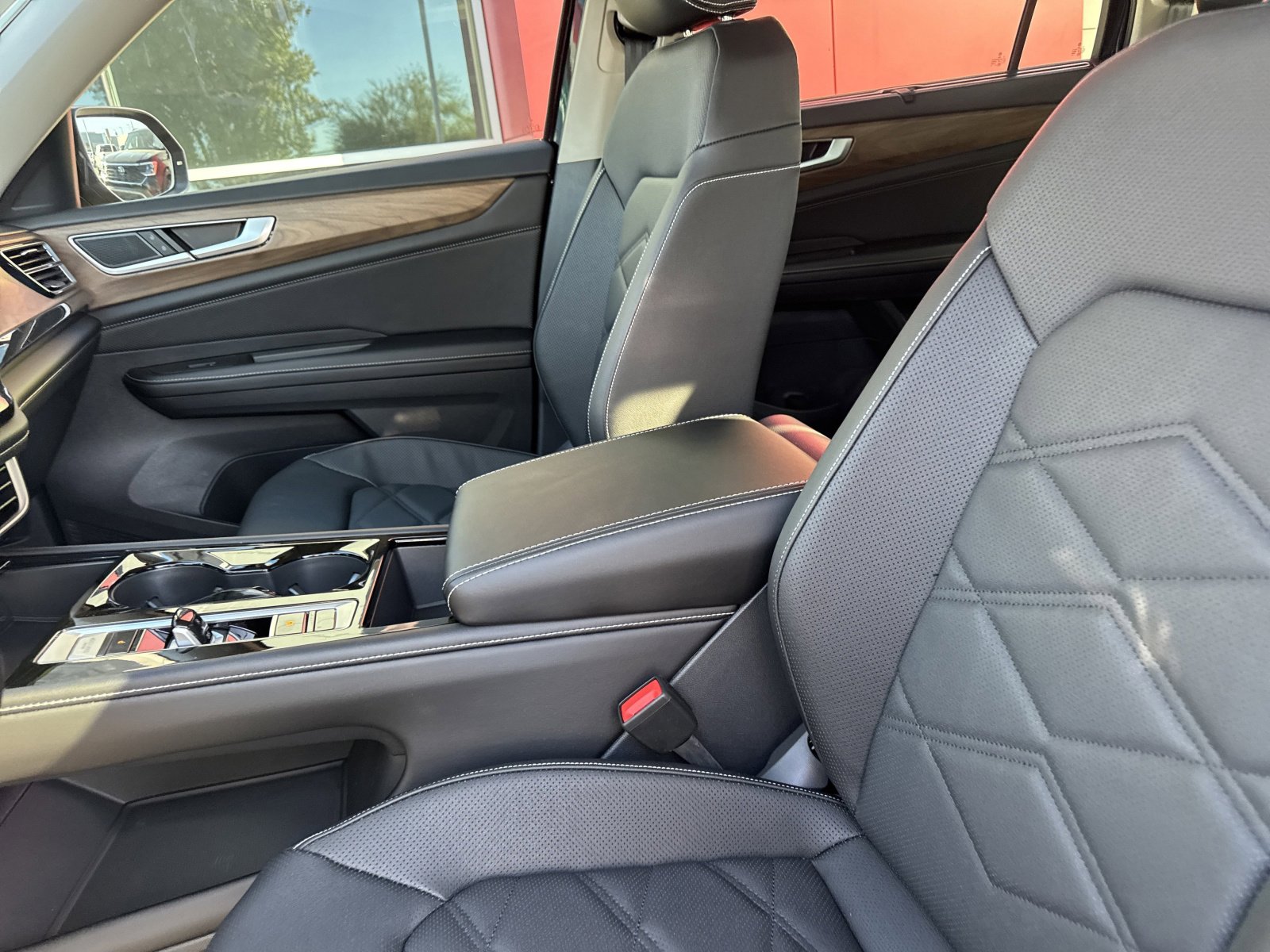 New 2026 Volkswagen Atlas SE image 16