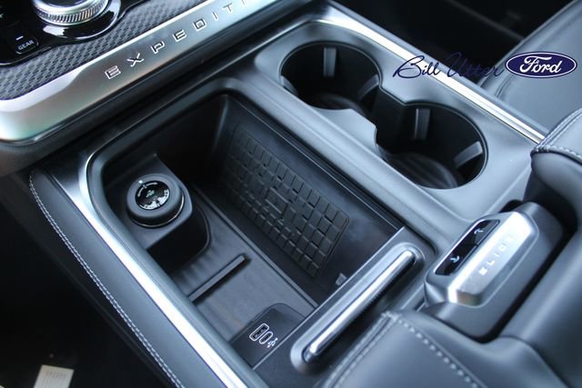 New 2025 Ford Expedition Platinum w/ Stealth Appearance Package image 13
