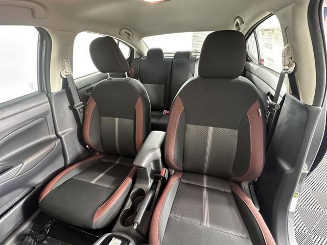 New 2025 Nissan Versa SR w/ Trunk Package image 19