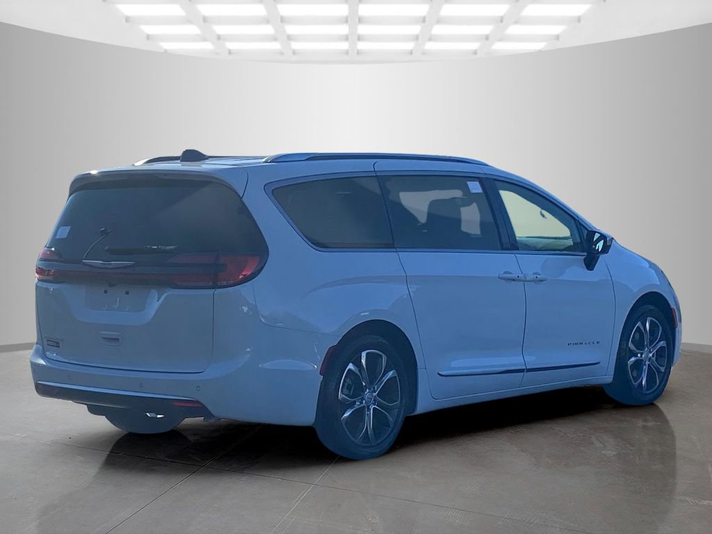 New 2026 Chrysler Pacifica Pinnacle image 7