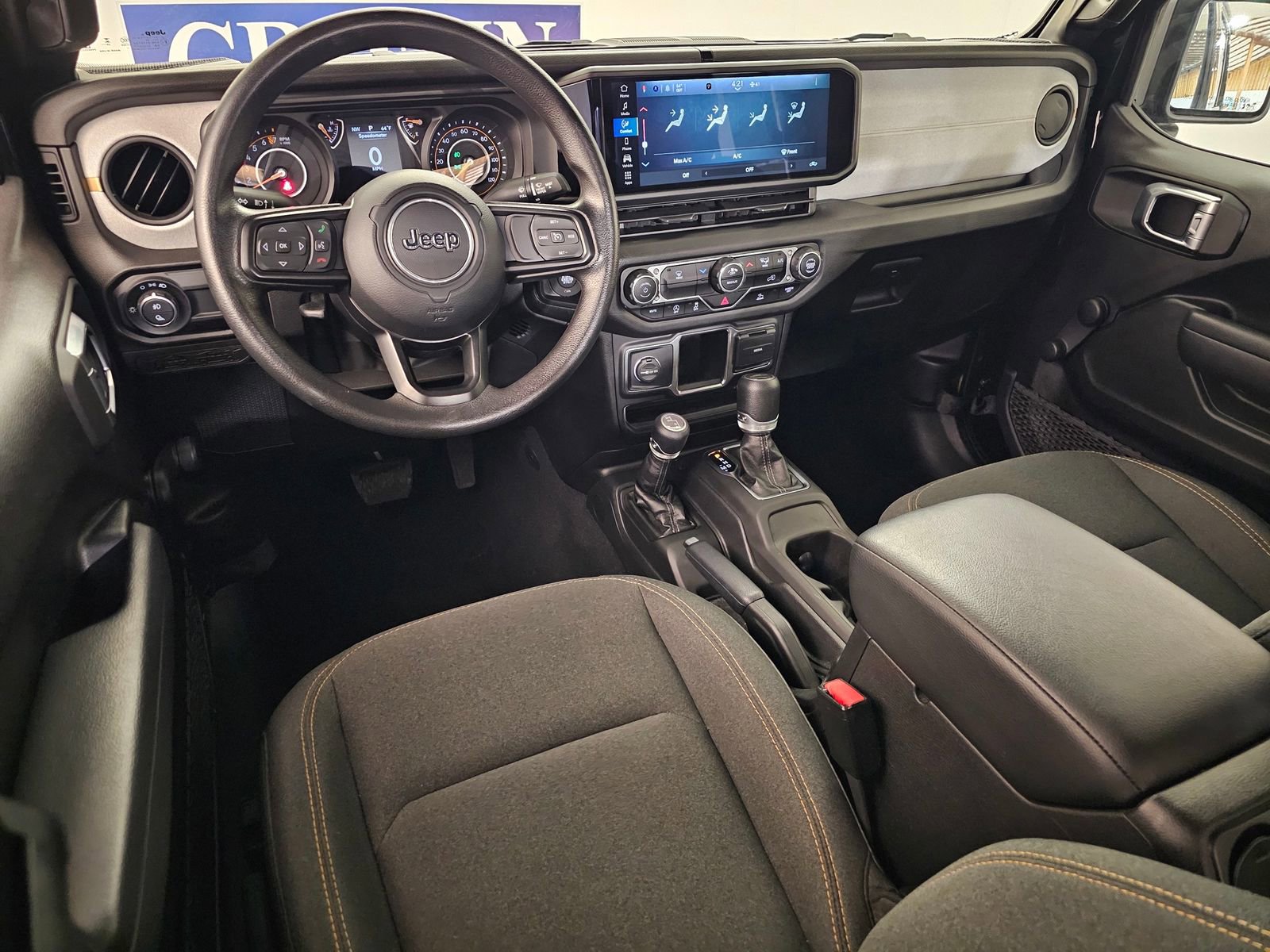 Used 2024 Jeep Gladiator Sport image 14