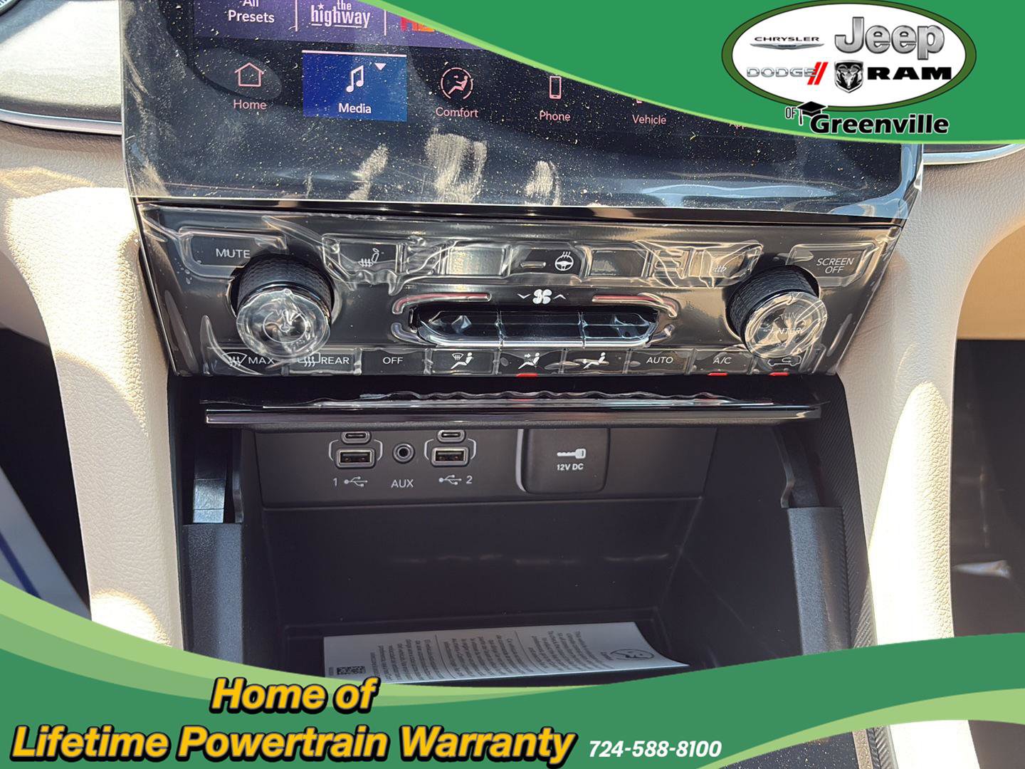 New 2025 Jeep Grand Cherokee L Limited w/ Black Appearance Package image 24