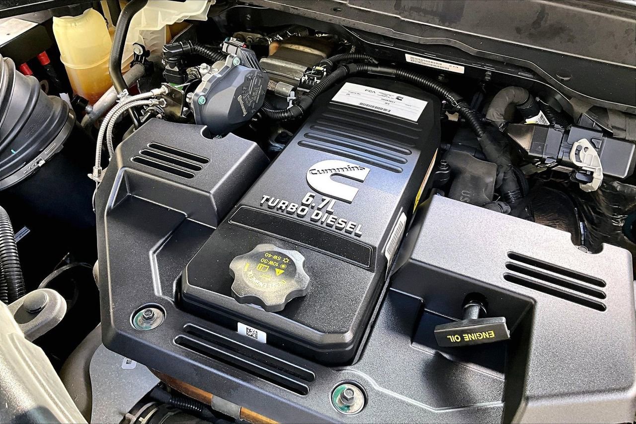 Used 2022 RAM 2500 Limited image 28