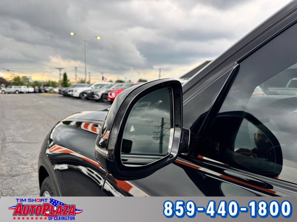 Used 2022 BMW X7 xDrive40i w/ Executive Package AWD/4WD image 17