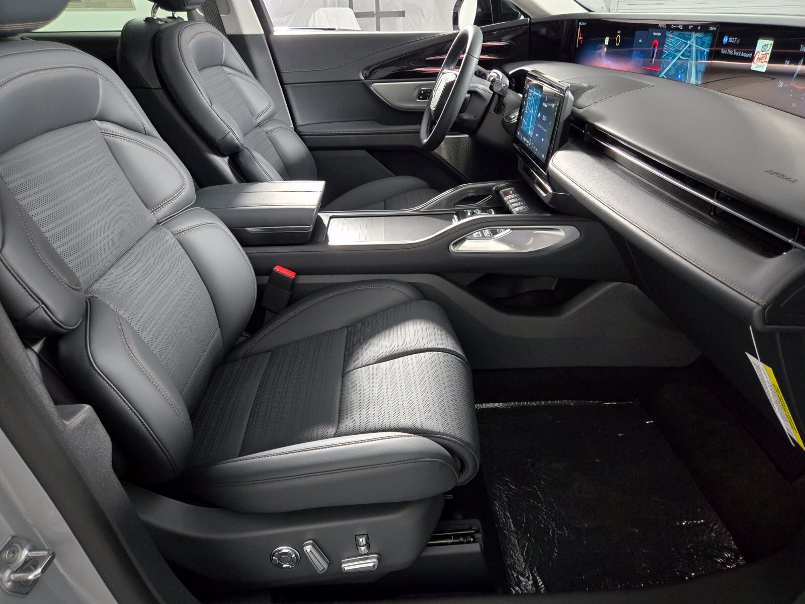 New 2026 Lincoln Nautilus Reserve AWD/4WD image 20