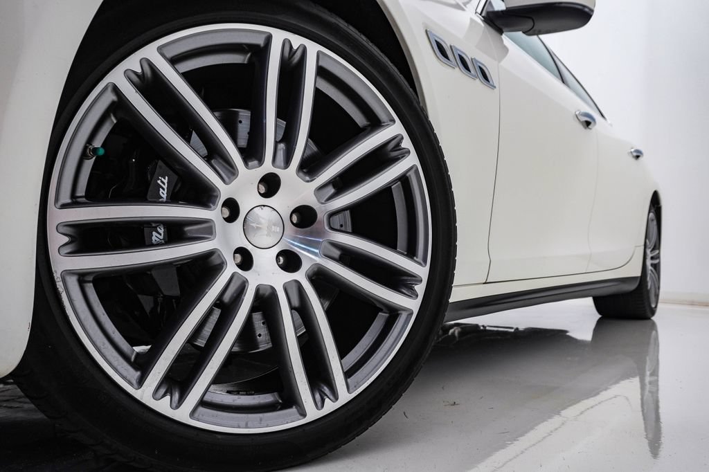 Used 2018 Maserati Quattroporte S Q4 AWD/4WD image 5