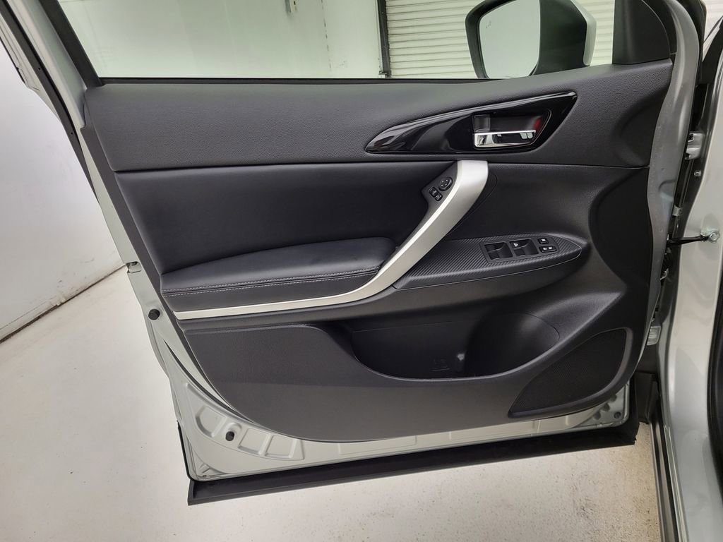 Used 2025 Mitsubishi Eclipse Cross SE image 25