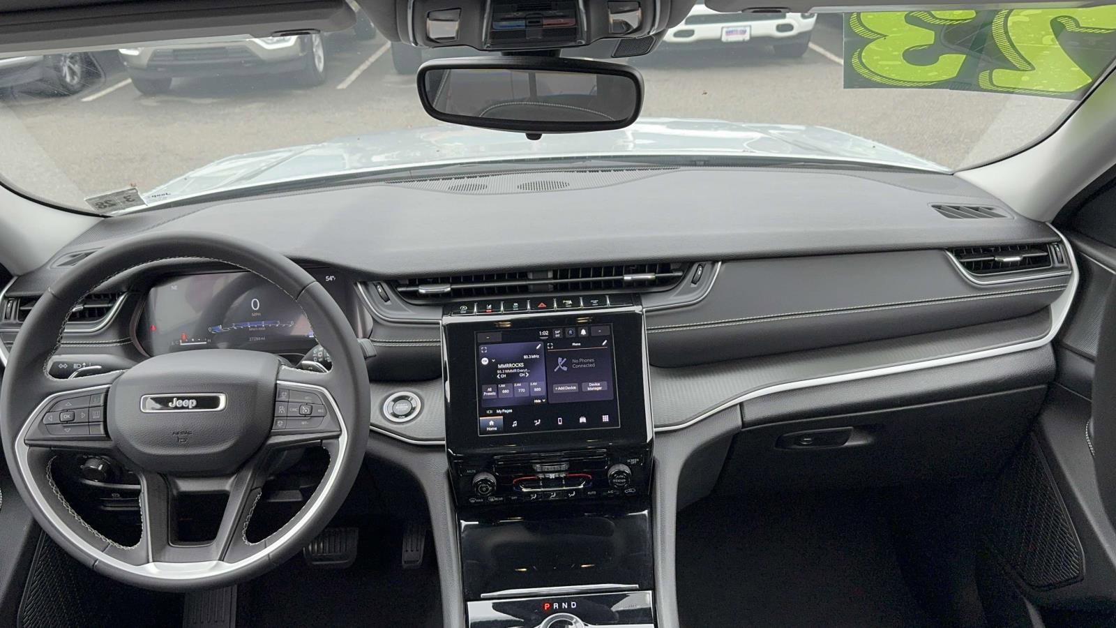 Used 2023 Jeep Grand Cherokee L Laredo AWD/4WD image 32